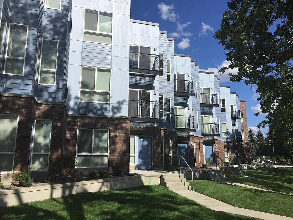 317 S Coeur Dalene St #104