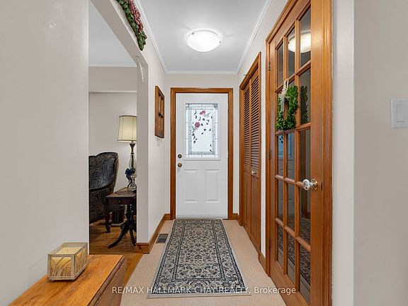 5th image of 82 4th St