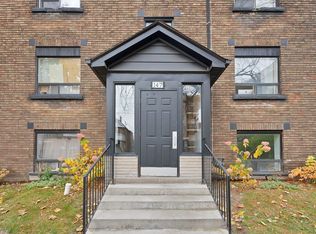 147 Vaughan Rd #6, Toronto, ON M6C2L9