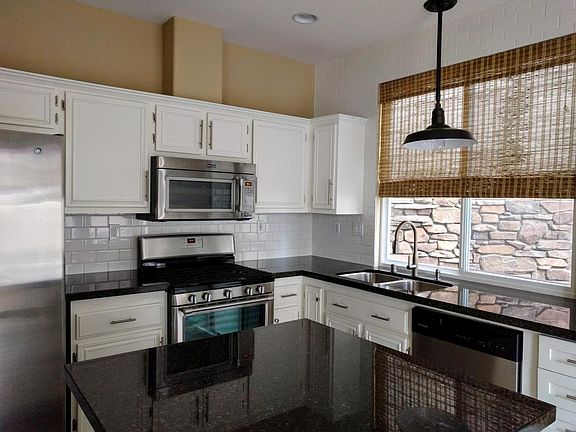4th image of 559 Summerholly Dr