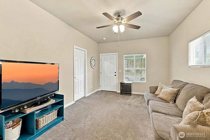 2nd image of 303 G Street SE