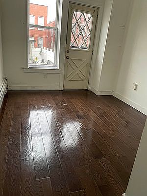 3rd image of 663 Georgia Ave Floor 2