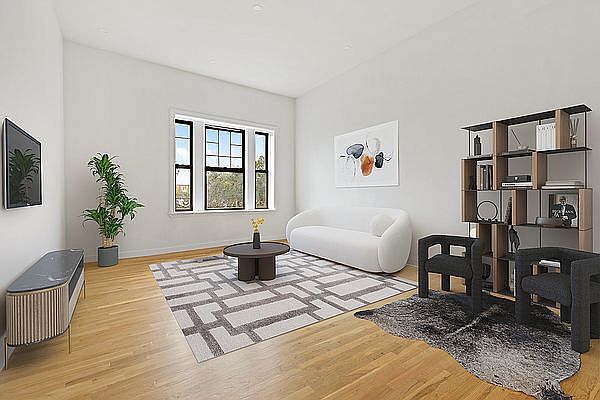 1st image of 505 12th St APT 4D