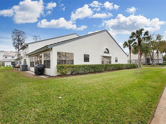 4th image of 4226 Brentwood Park Cir