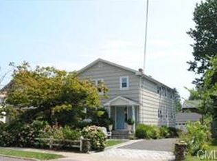 306 Grovers Ave, Bridgeport, CT 06605