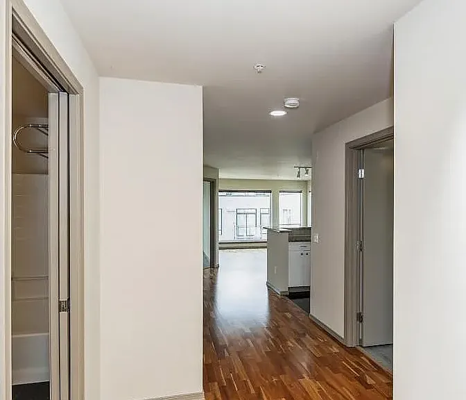 323 Queen Anne Ave N #616 — Photo 8
