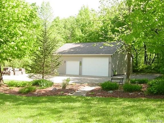 Rustic Ridge Pole Barn.JPG