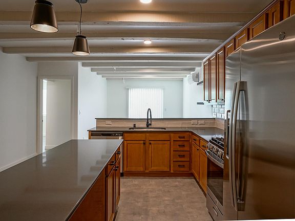 5th image of 11930 Menaul Blvd NE #208