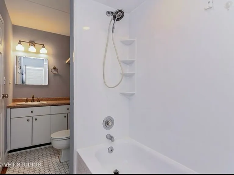 342 W Miner St #2B — Photo 6