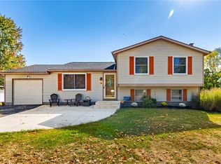 26 Loyalist Ave, Rochester, NY 14624