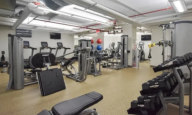 Rented by Manhattan Realty Group | media 7