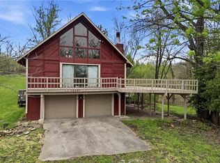12207 NW 65th St, Parkville, MO 64152