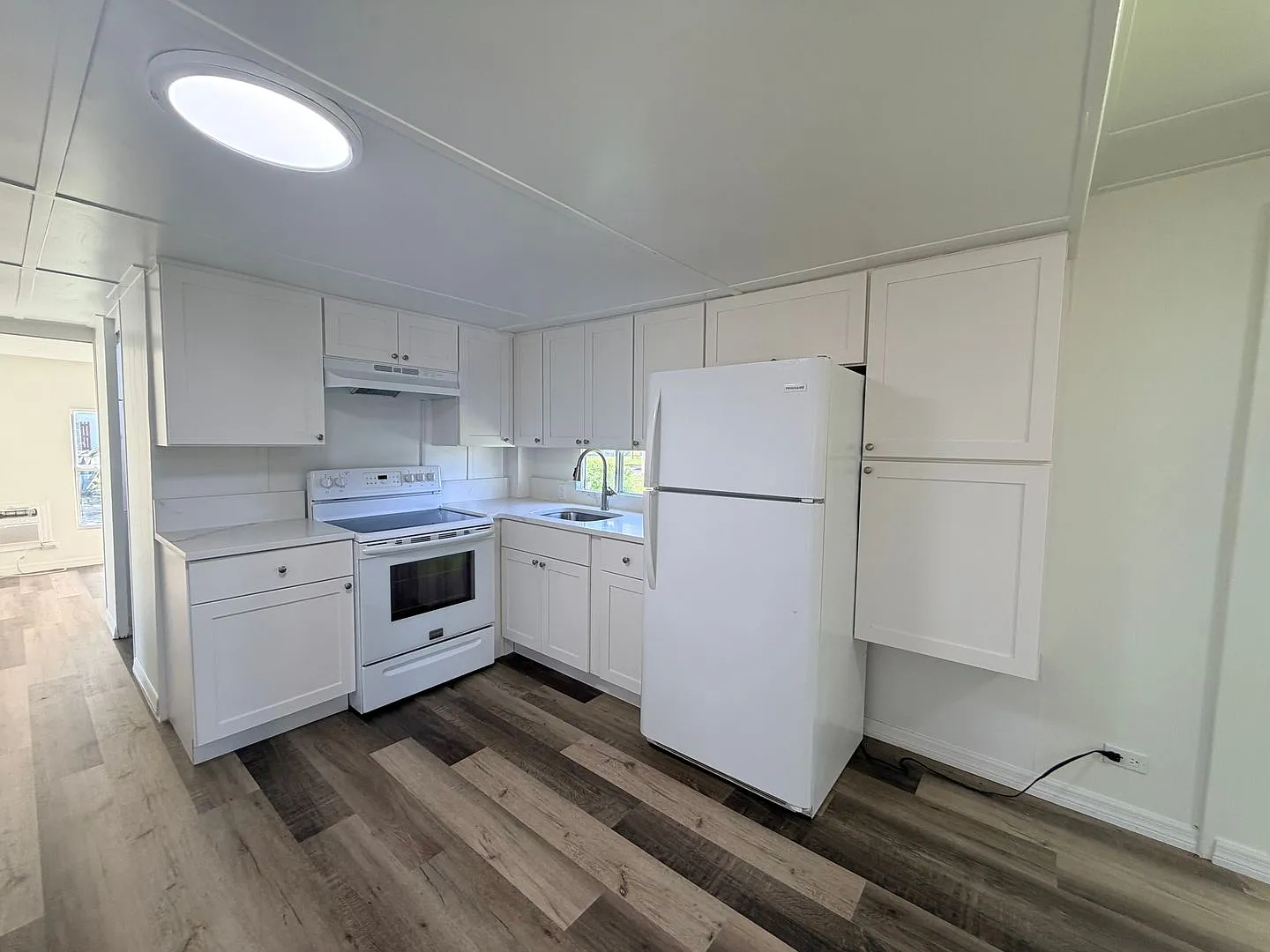 First Month Rent Free! 2/1 In N. Ft. Myers All Age Community! — Photo 4