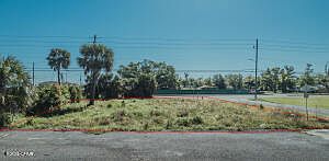 3rd image of 1421 N Cove Blvd