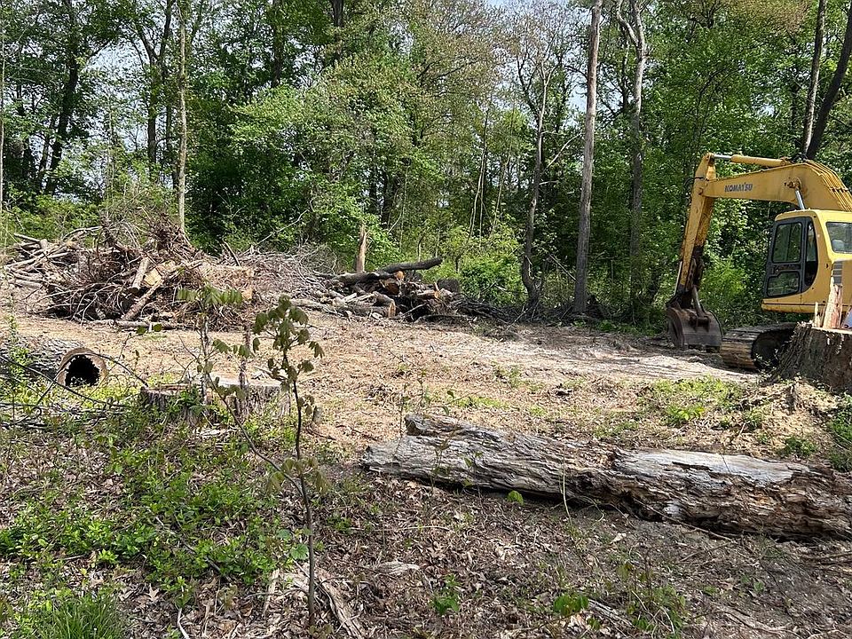 2nd image of 0 Cedar Beach Rd