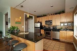 5th image of 4701 N Lawndale Ave APT 2
