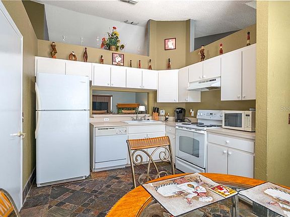 4th image of 1654 Taylor Brooke Dr