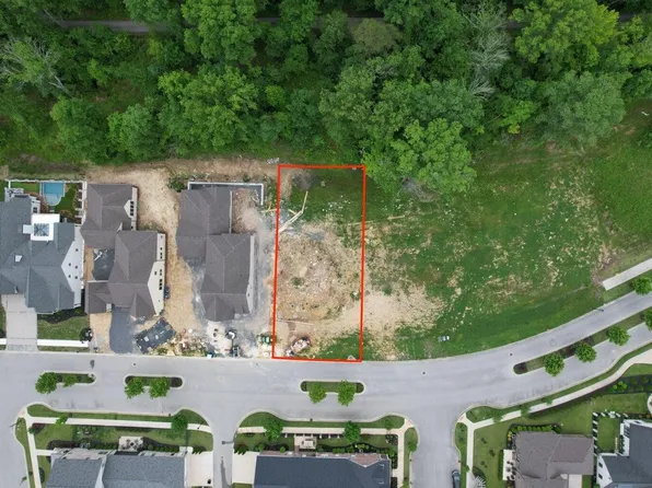 7030 Chesterton Way, Ooltewah, TN 37363