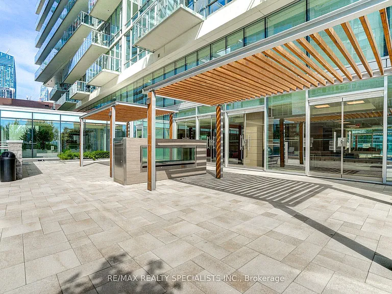 29 Queens Quay E #1118 — Photo 29