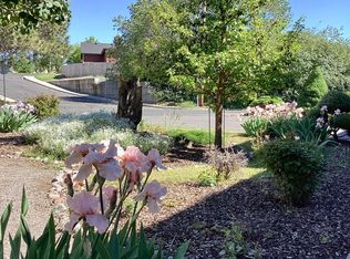 2462 Hawkins St, Klamath Falls, OR 97601