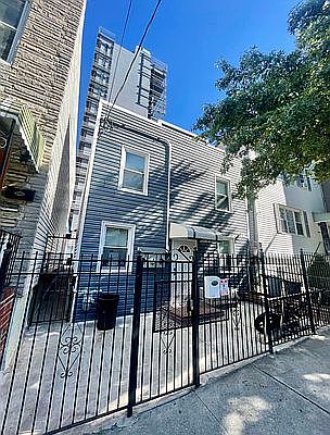 5th image of 25-15 39th Ave #1