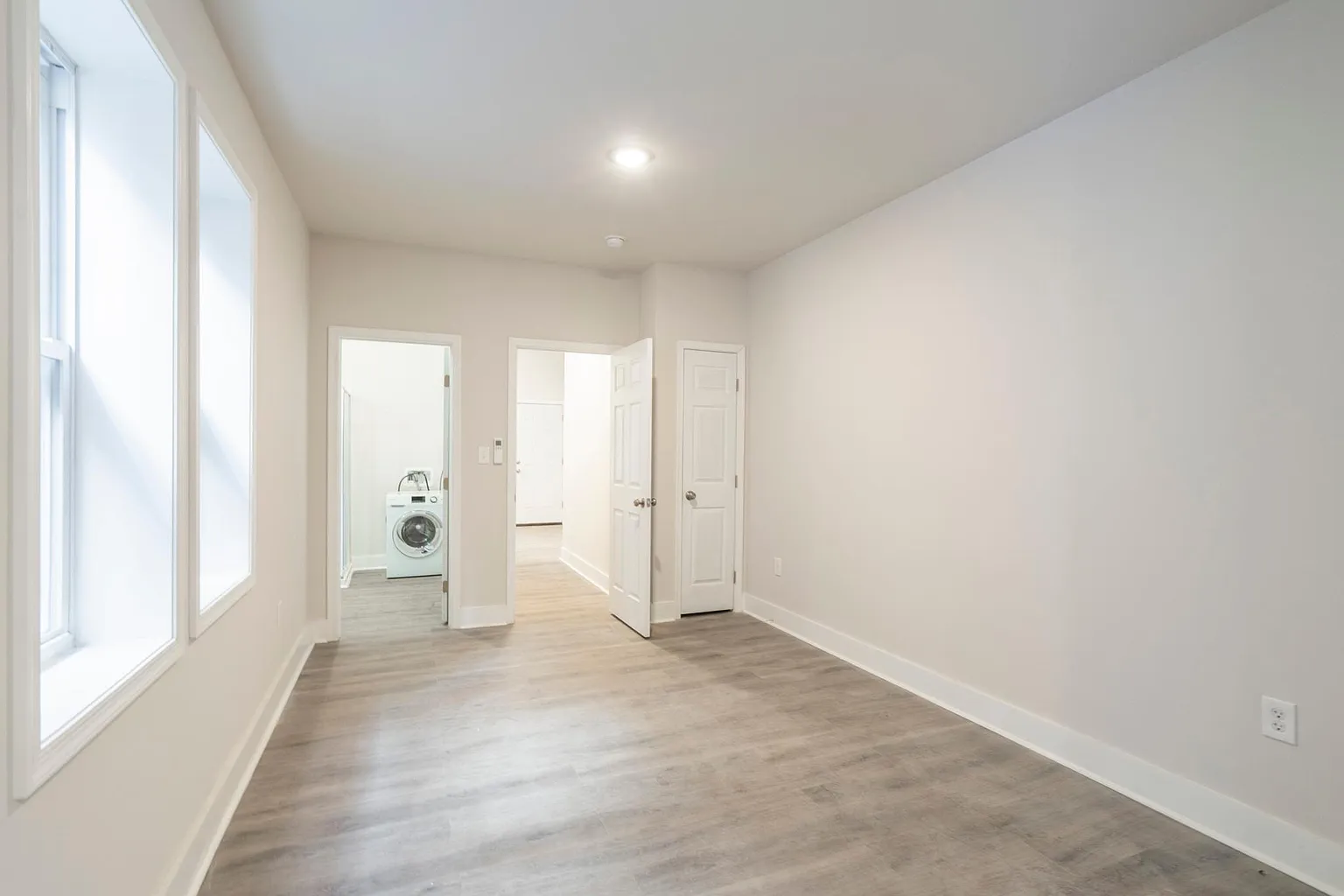 3008 Fontain St #11 photo 1