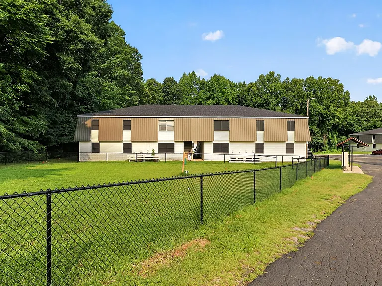Creekside at Kennedy Mill — Photo 15