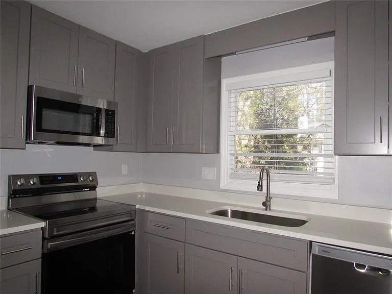 1716 Twin Brooks Dr — Photo 11