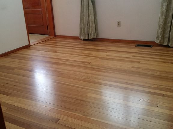 4th image of 3258 Reis Ave