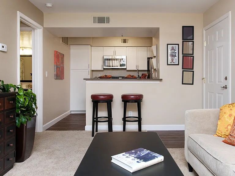 Shadow Creek Apartments — Photo 6