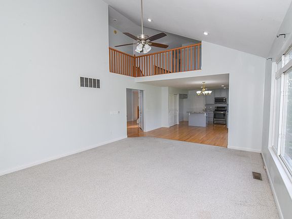 3rd image of 7036 Running Fox Ct