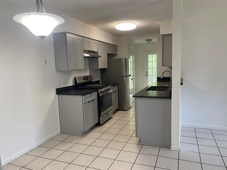 14201 Sussman Ct #B — Photo 5