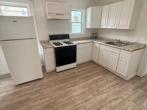 75 Sanford Ave, Bridgeport, CT