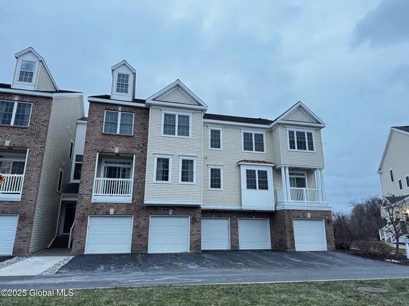 12203 Admirals Walk Dr, Cohoes, NY 12047