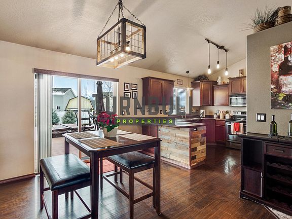 5th image of 8058 N Chateaux Dr