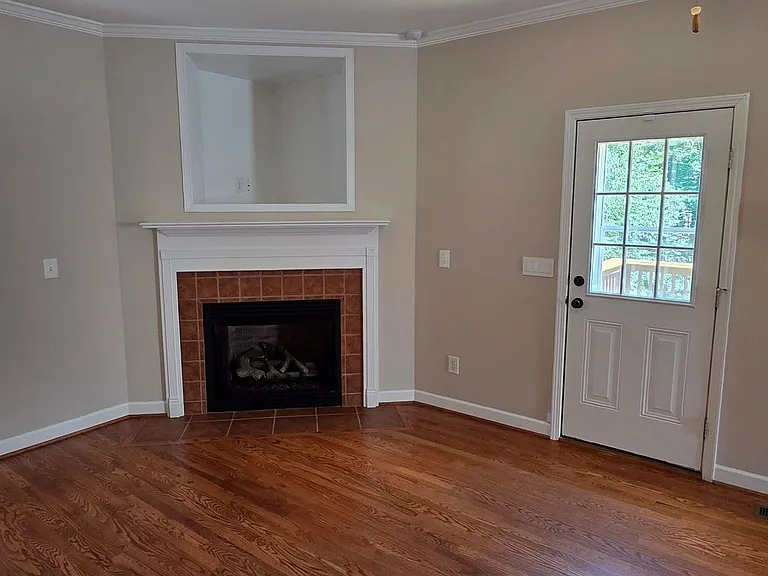4049 Clinard Ave — Photo 11