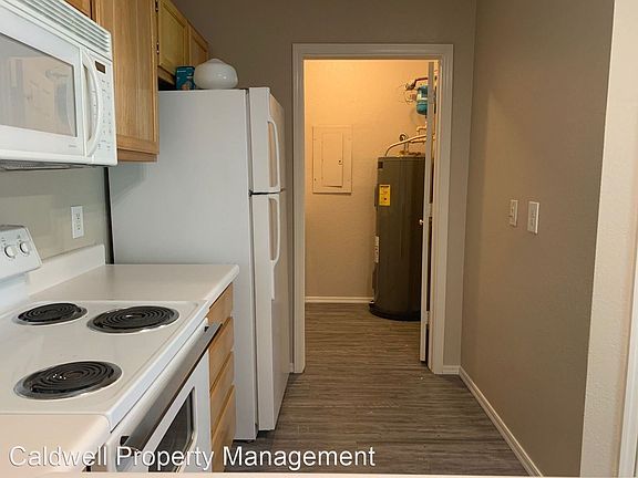 5th image of 5401 E Van Buren St Unit 1003