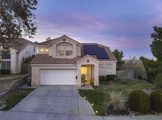 1025 Ironwood Ave, Palmdale, CA 93551