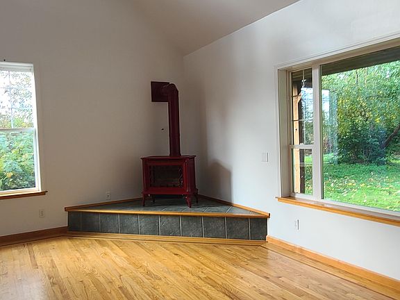5th image of 4525 91st Ave NE