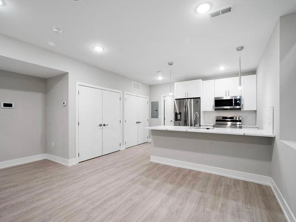 1st image of 649 N 35th St #105B