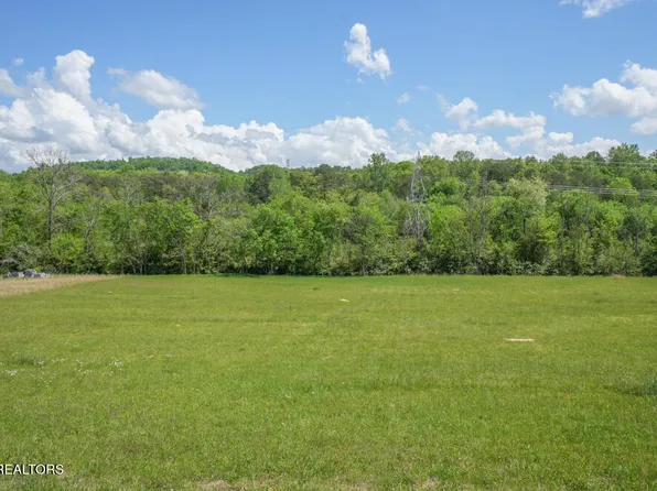 326 Roddy Branch Rd, Rockford, TN 37853