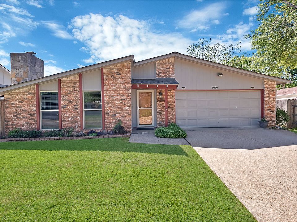 1st image of 2616 Crestmoor Ct