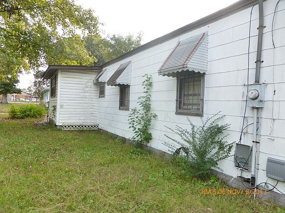 2nd image of 4003 Niagara St
