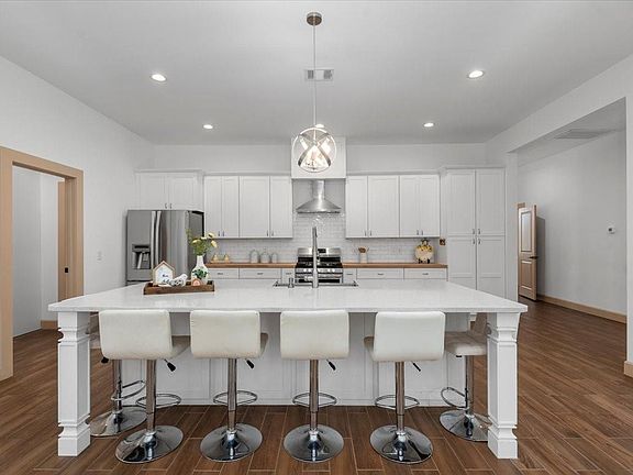 3rd image of 13410 Saint Florent Dr