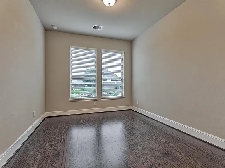 20911 Velvet Wing Dr — Photo 8