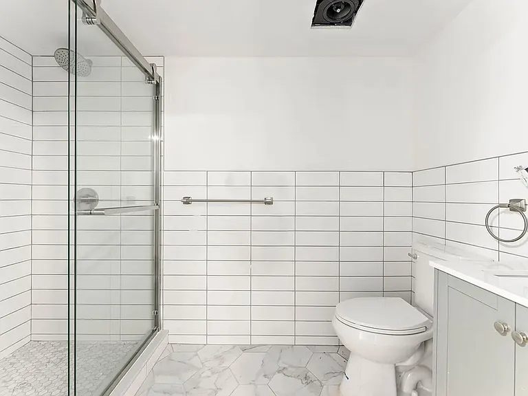 161 Prospect Park W #1L — Photo 12