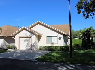 139 Par Dr, Royal Palm Beach, FL 33411