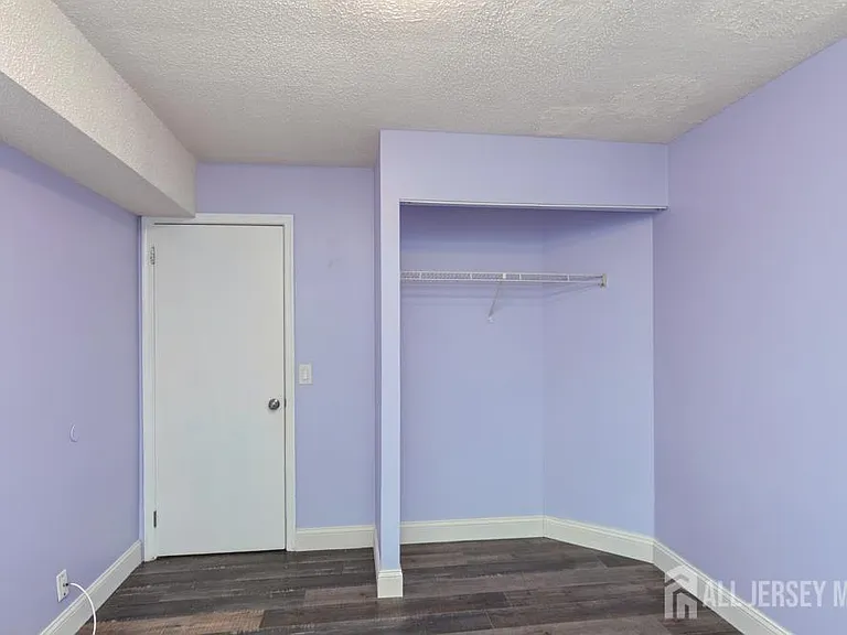 208 Sunshine Ct — Photo 14