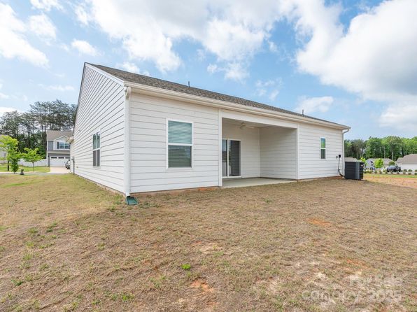 105 Tanner Loop, Troutman, NC 28166