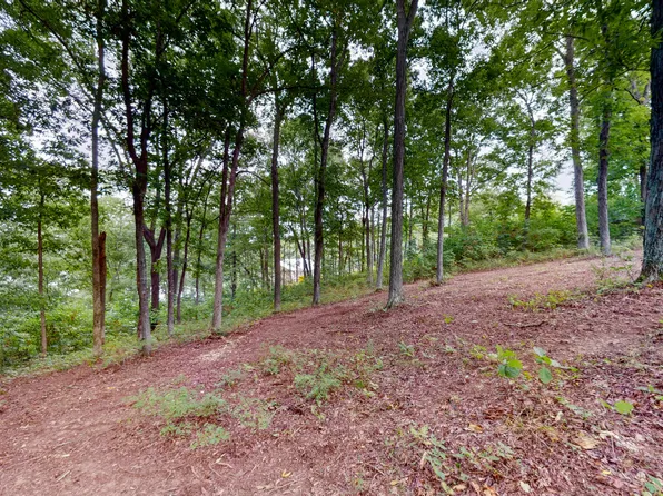 11 Tow Ln, Murray, KY 42071
